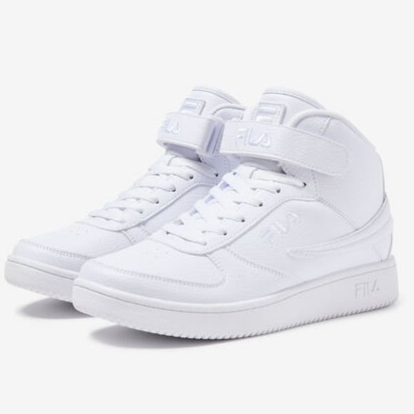 NWB FILA Vulc 13 Women's White High-Top‎ Sneakers Size 9.5 - Picture 1 of 5
